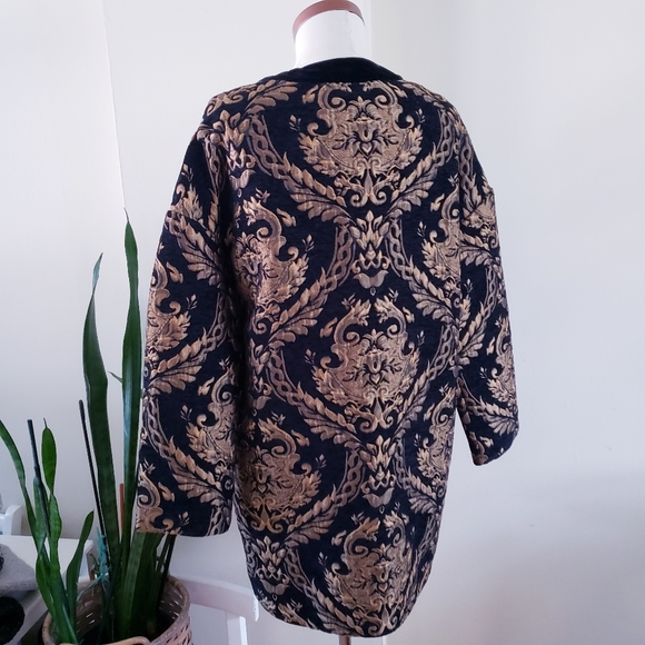 🏷Endless Rose NWOT Barocque & Velvet Button Down Jacket - Black/Gold - M - Picture 9 of 17